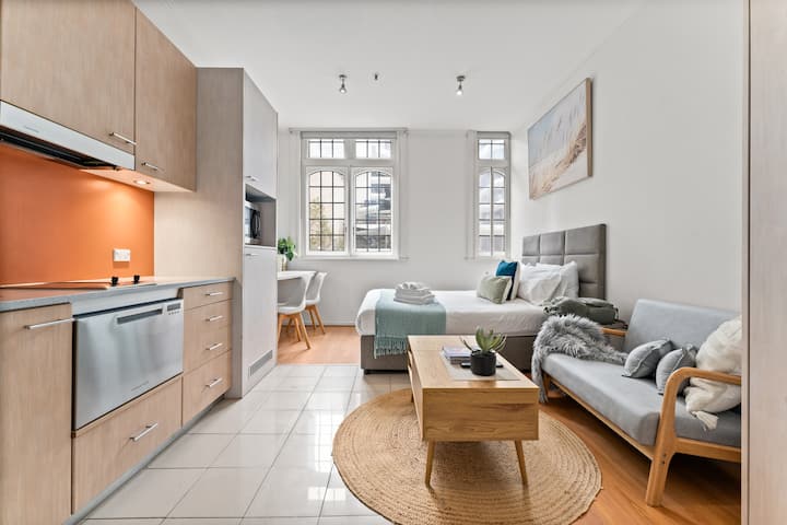 Cosy Nest In Elizabeth Near Flinders St Station. - Flinders Street Railway Station - Melbourne