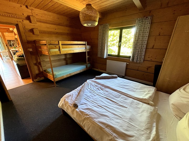 საძინებელი 1