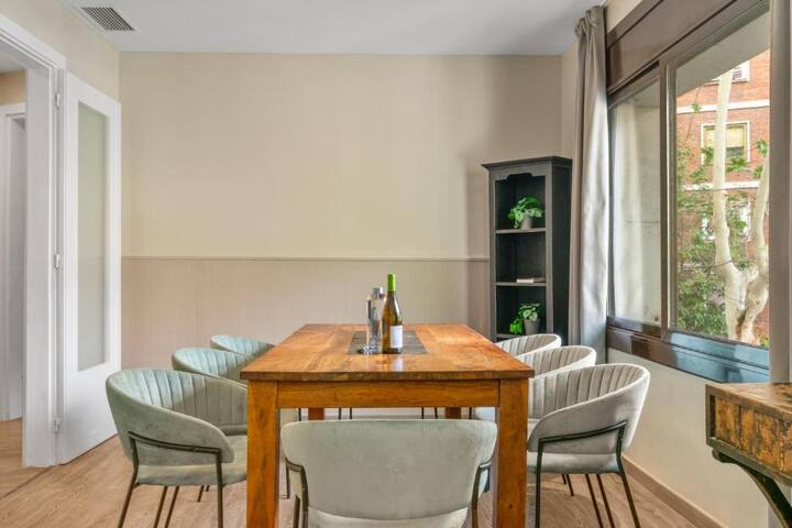 Classic Flat near Sagrada Familia / Shared terrace gallery image 4