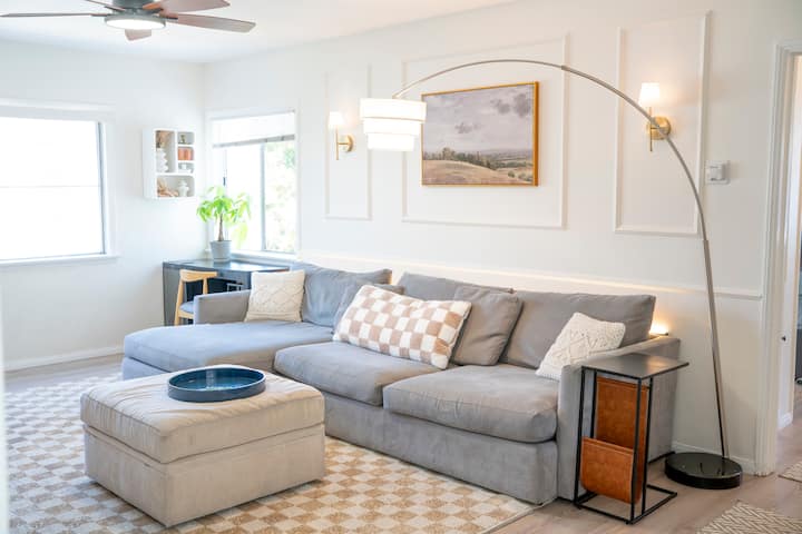 1/2 Block To Beach | 2 Bedroom | Restaurants | - 聖地牙哥郡