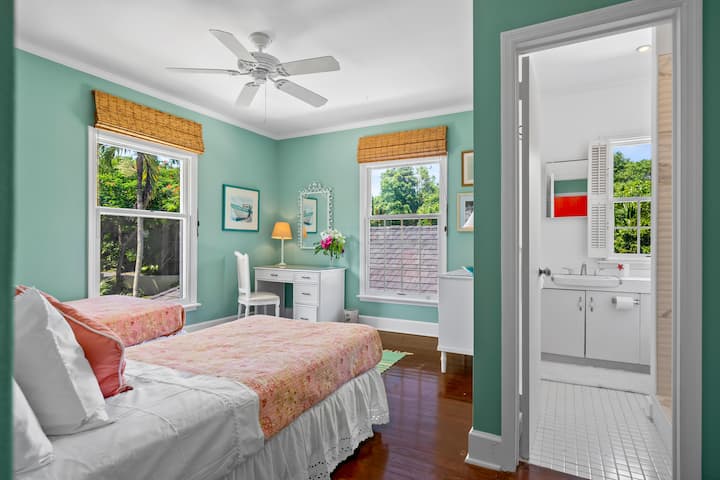 Habitación doble con ducha privada