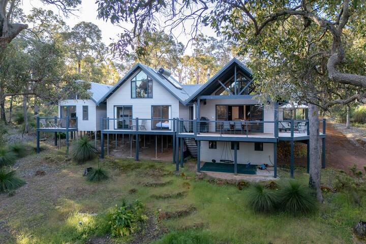 Daydreamer I Private Properties gallery image 2