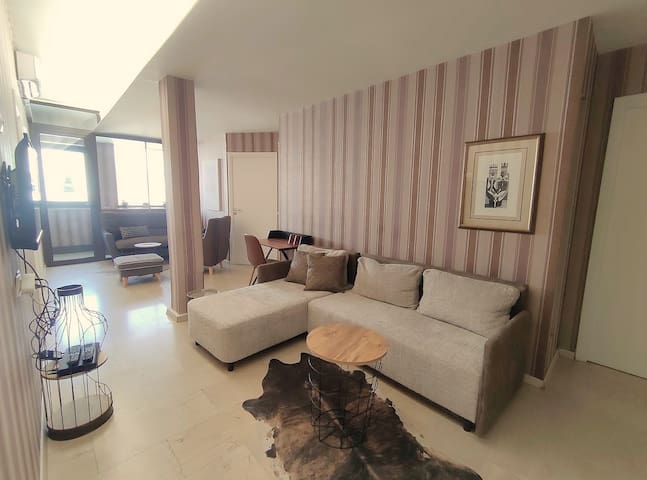 120 sqm 4 bd Aristotelous Loft apartment