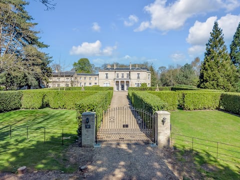 Luxury Suffolk Mansion | Historic Countryside Stay