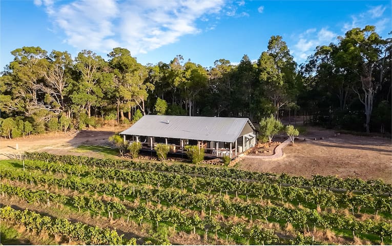 Valley Cottage 2BR, Treeton Winery, Margaret River