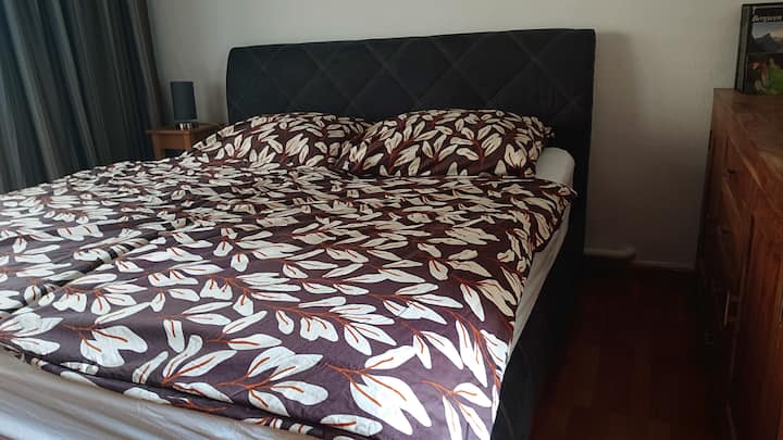 غرفة النوم 2