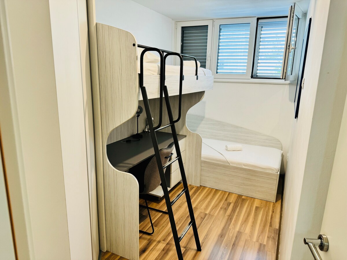 غرفة نوم لشخصين أو طفلين