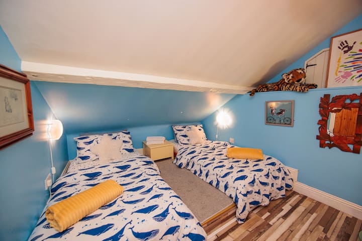 Bedroom 5