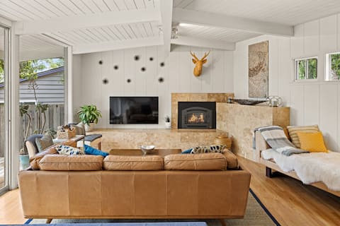 Successful Airbnb property: Pacific Grove Mid Century Near Beach in Pacific Grove