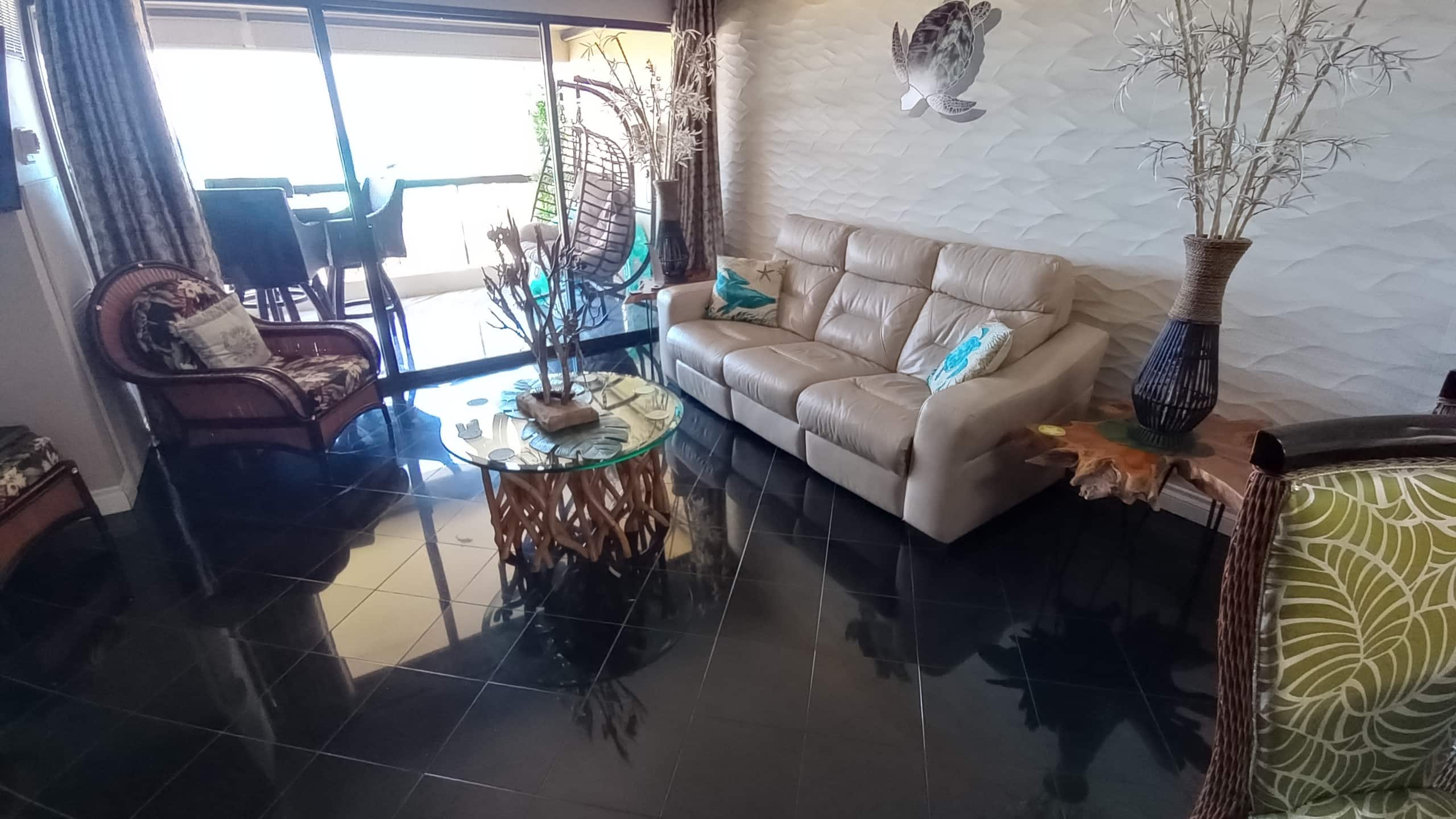 Place to stay in Honolulu · ★4.83 · 2 bedrooms · 4 beds · 2 private baths - Image 32