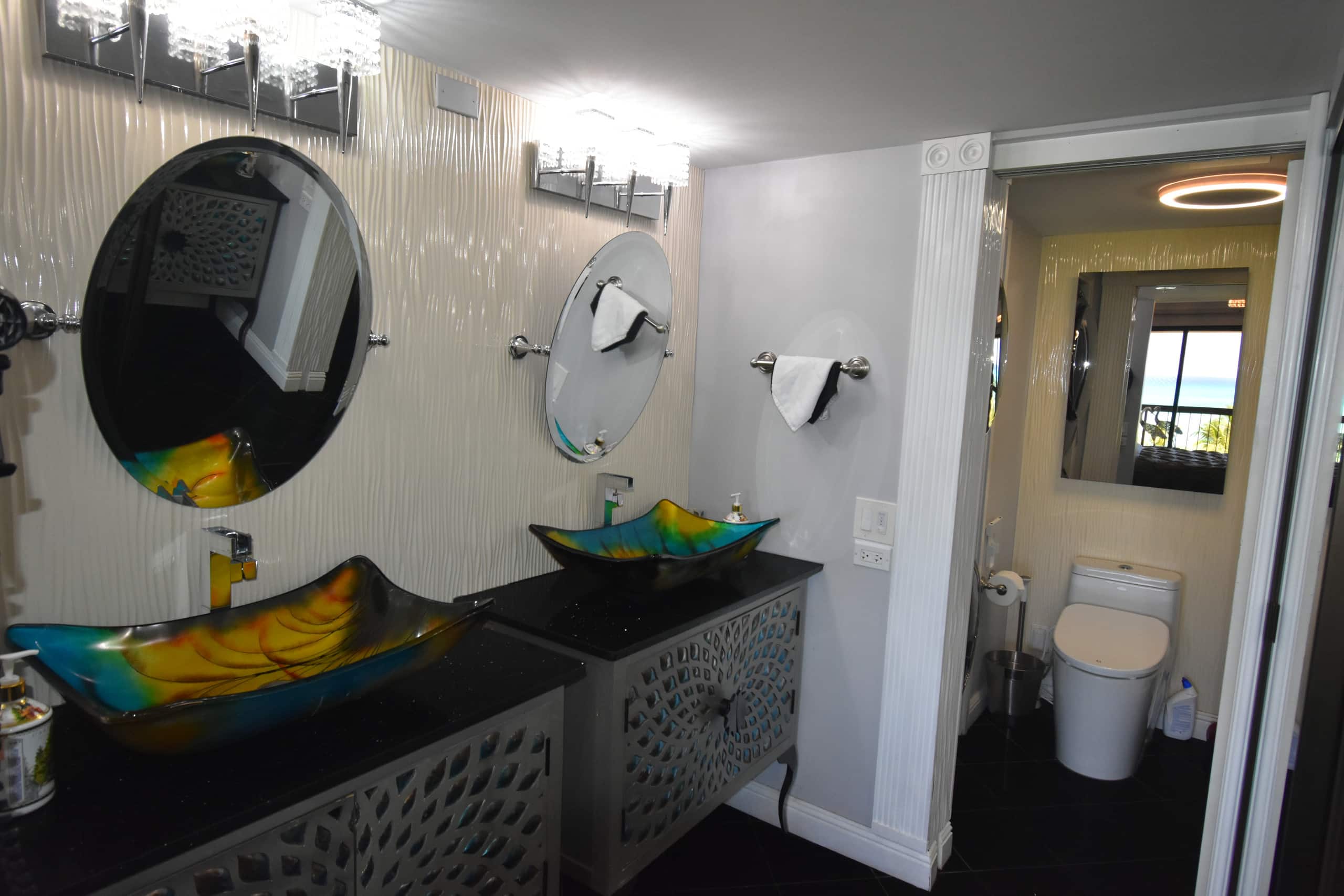 Place to stay in Honolulu · ★4.83 · 2 bedrooms · 4 beds · 2 private baths - Image 5