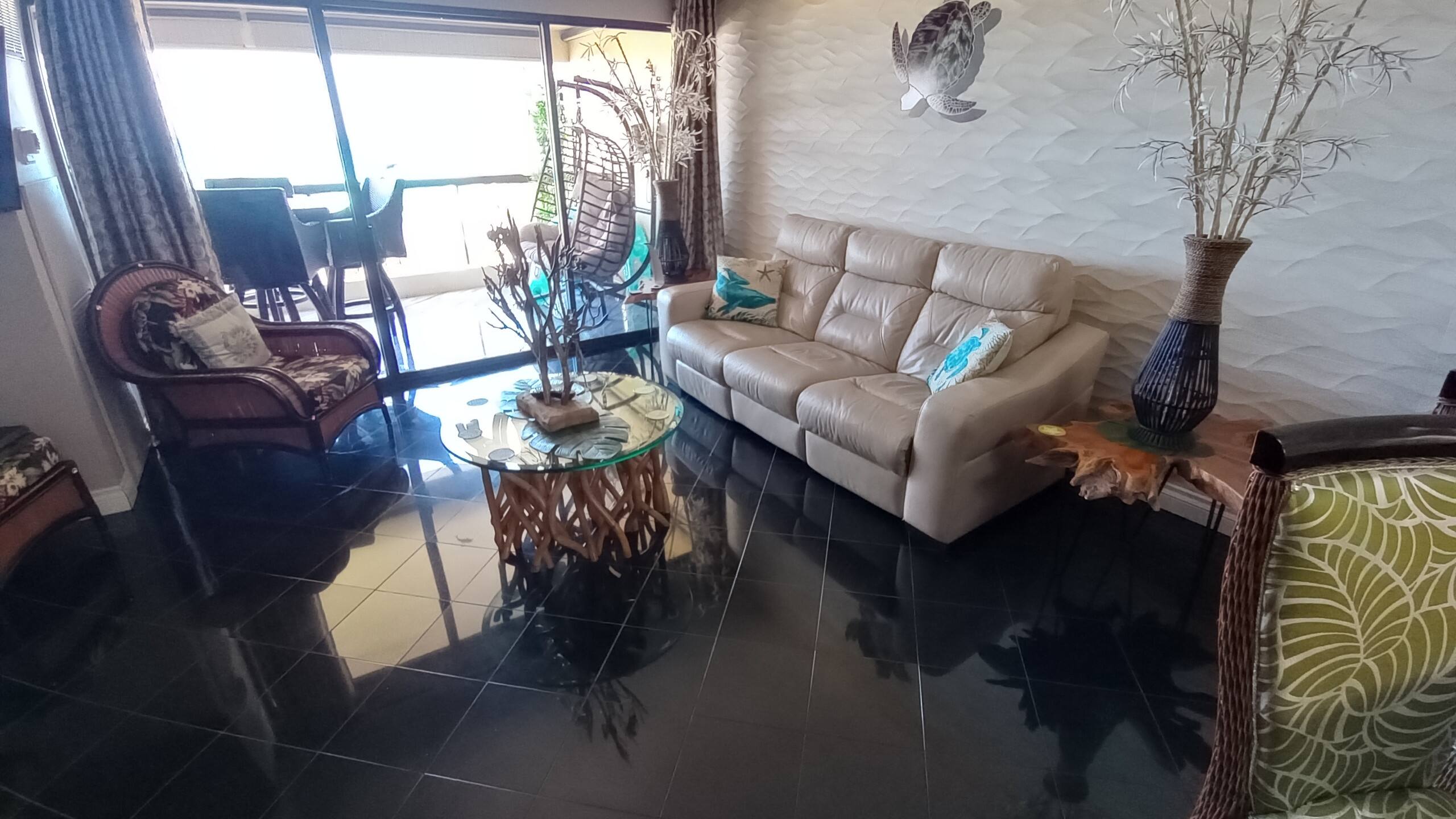 Place to stay in Honolulu · ★4.83 · 2 bedrooms · 4 beds · 2 private baths - Image 6