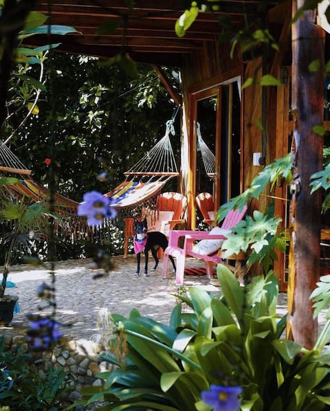 Vistamar Guest House