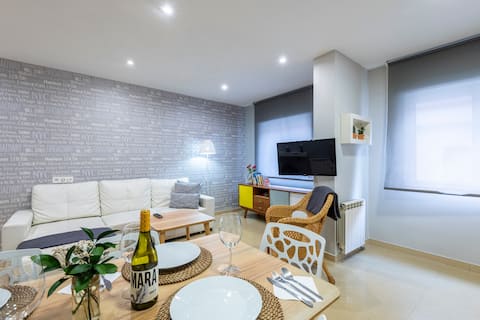 Propiedad de Airbnb exitosa: Tourist Apartment 140m Caneliñas Beach (201) en Sanxenxo