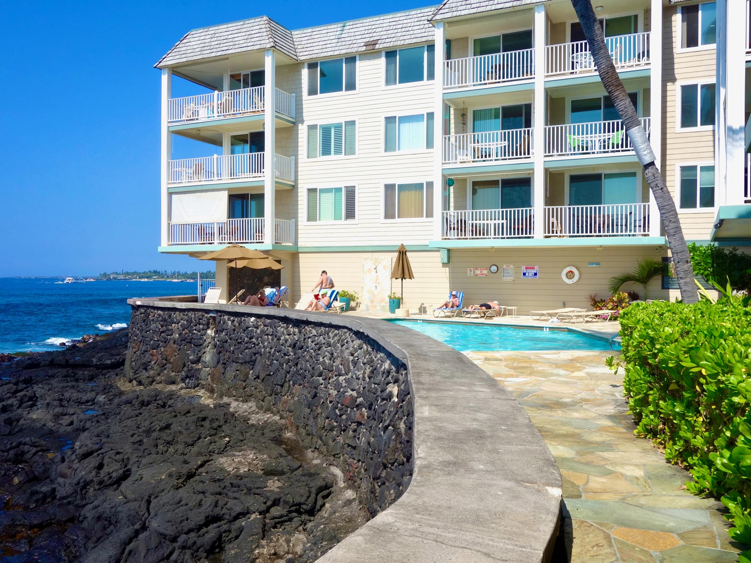 Condo in Kailua-Kona · ★4.86 · 1 bedroom · 2 beds · 1 bath - Image 24