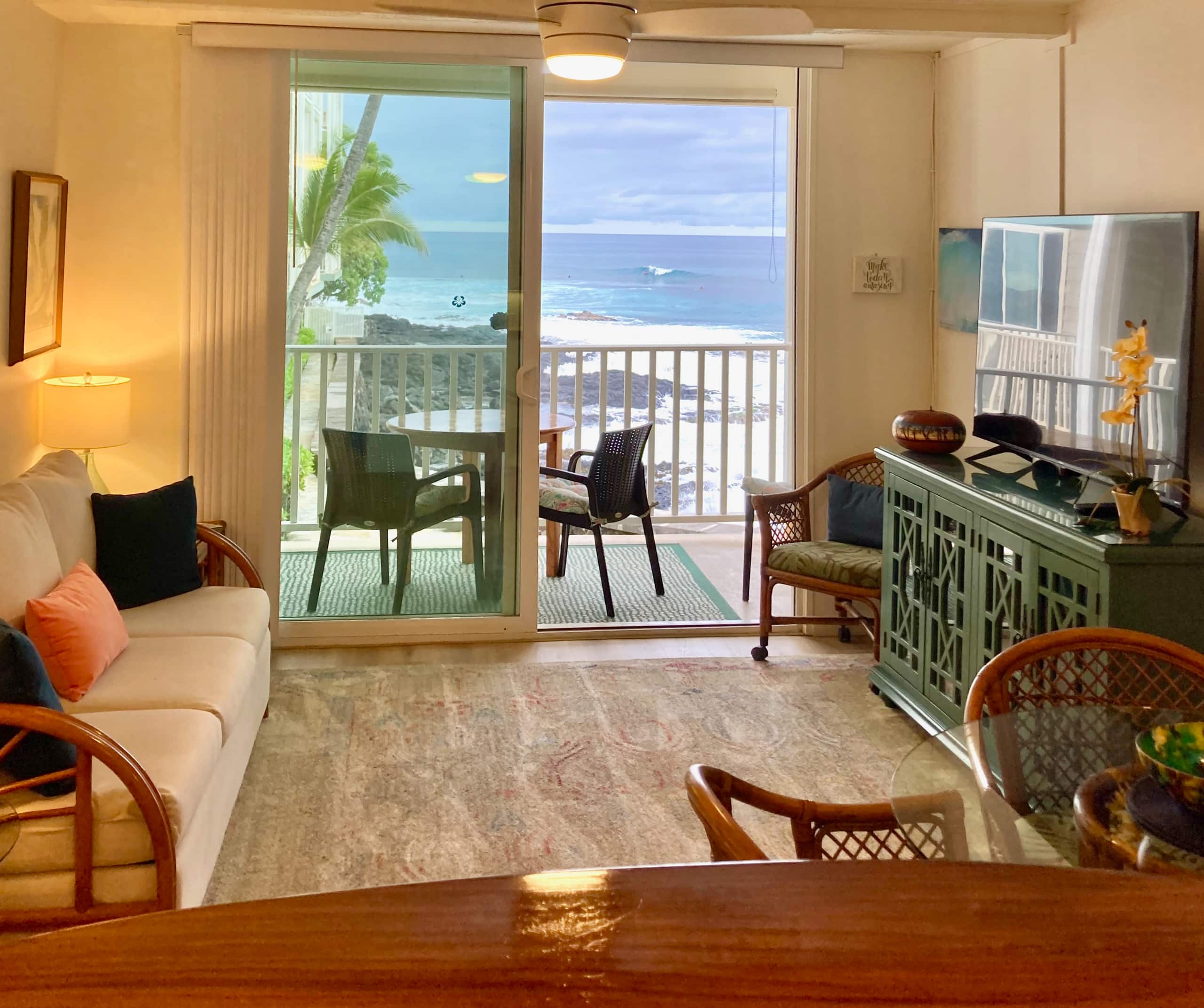 Condo in Kailua-Kona · ★4.86 · 1 bedroom · 2 beds · 1 bath - Image 2