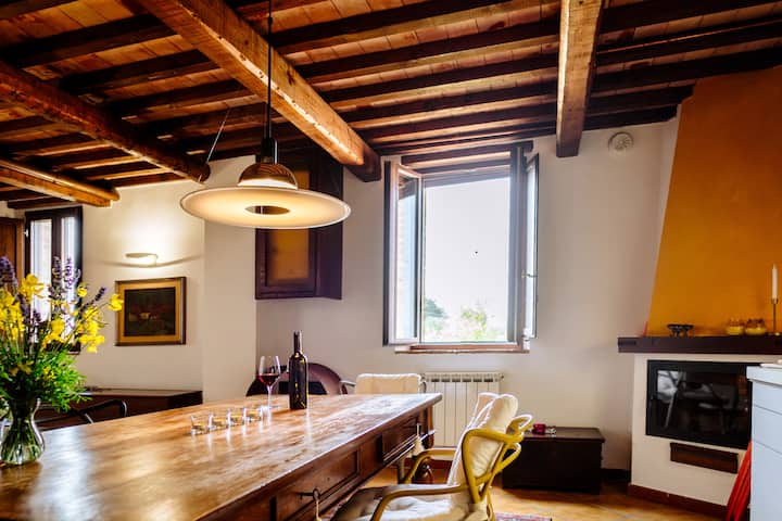 Four-bedroom Flat With A Swimming Pool Near Siena - 토스카나