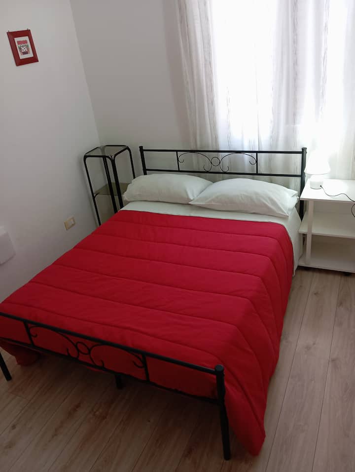 Dhomë gjumi 4
