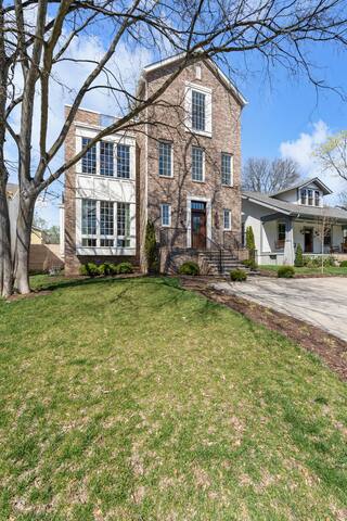 New! Nashville Luxury Rental gallery image 3