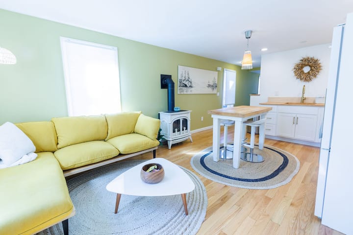 Quiet Retreat On Tate Street - Portland, ME