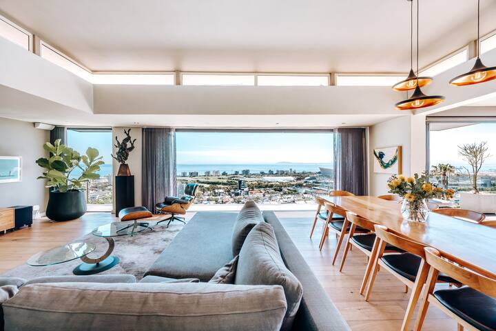 Sensational Views from Springbok Rd in Cape Town gallery image 5