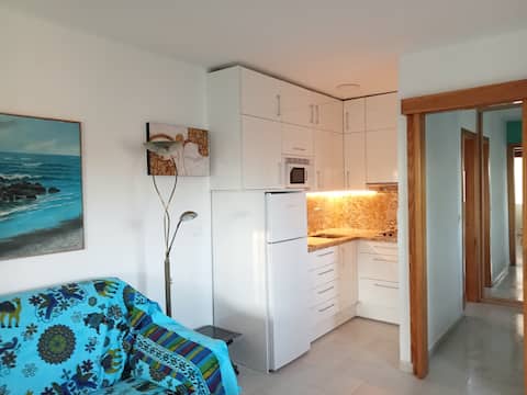 Top performing Airbnb: Apartment with terrace front the beach Pedregalejo in Torre De San Telmo