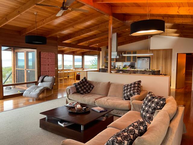 The Pines Retreat, Dolphin Sands, Australia gallery image 2