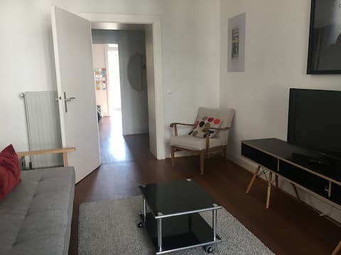 Leistungsstarkes Airbnb: Feel-good apartment in Unterbilk in Unterbilk