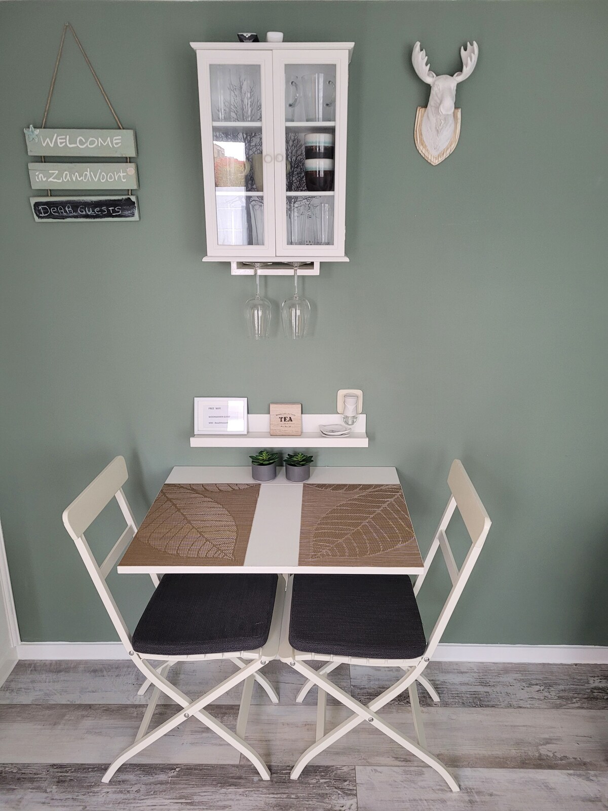 Popular Airbnb listing: Cozy Beachhouse (70) in Zandvoort in Zandvoort