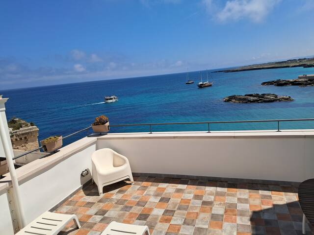 “NETTUNO” La Terrazza sul Mare gallery image 3