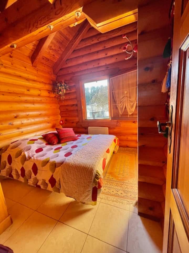 ghorofa ya chini kitanda 1 140/190/ mwonekano wa bwawa la spa na bustani