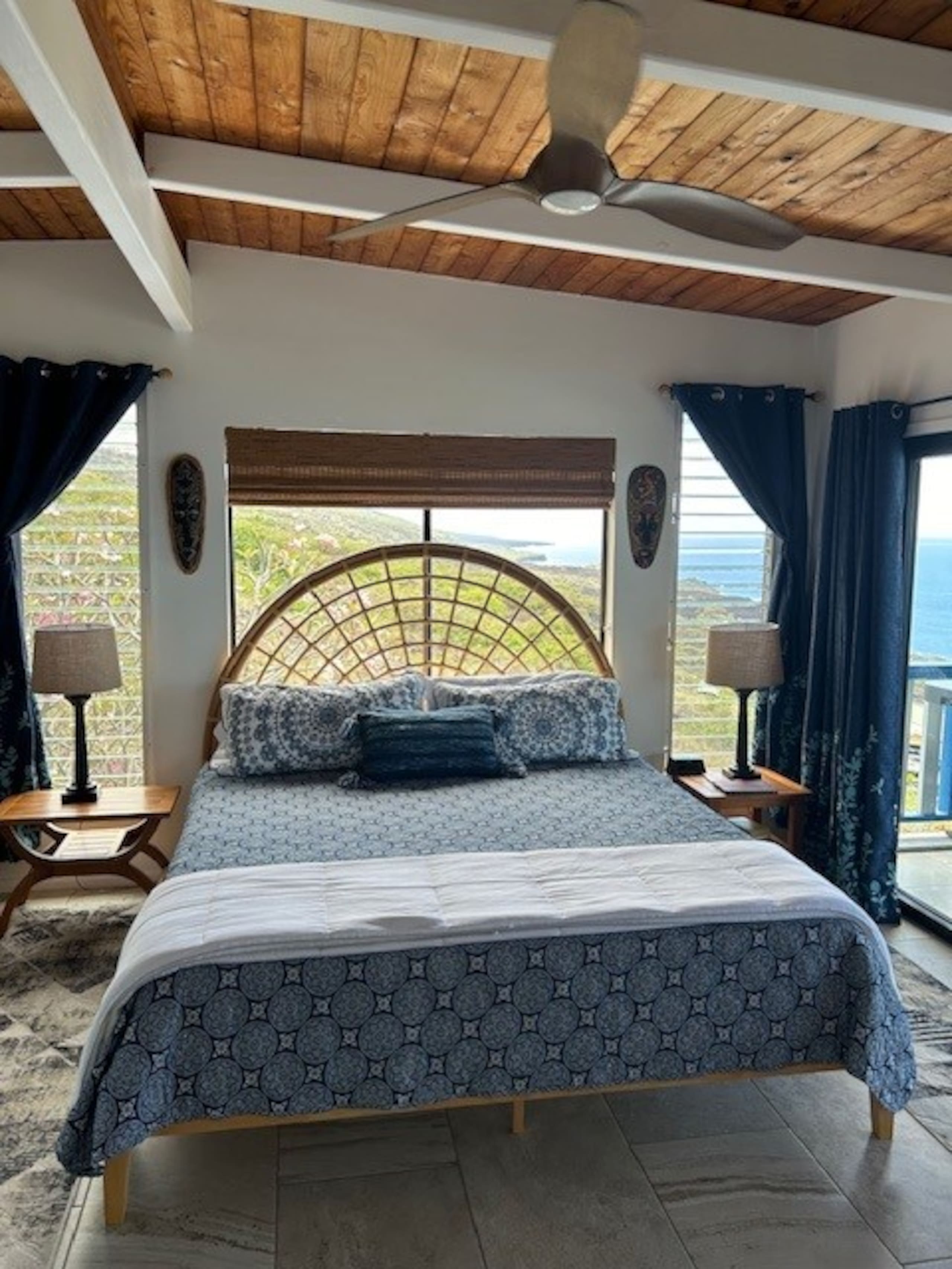 Home in Captain Cook · ★4.97 · 1 bedroom · 1 bed · 1 bath - Photo 7