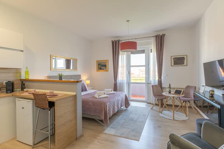 Polai Panorama With Balcony And Free Parking - Pula