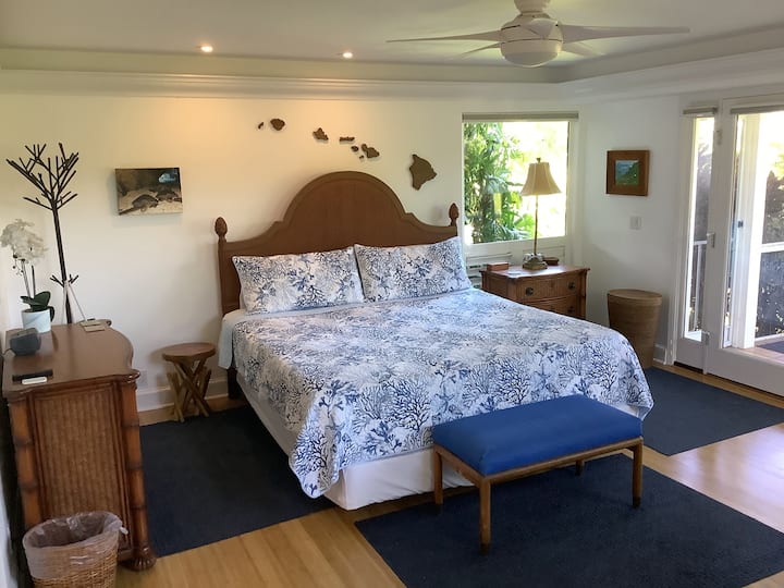 Glavna spavaća soba s bračnim krevetom (širine 180 - 200 cm) 