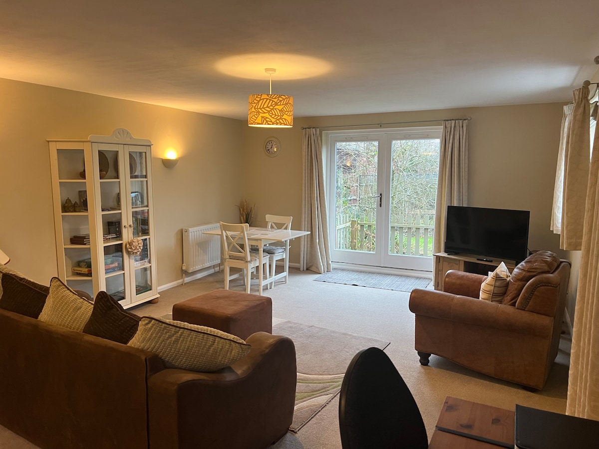 Top Airbnb: Church Farm Cottage South Hykeham Lincoln in North Kesteven