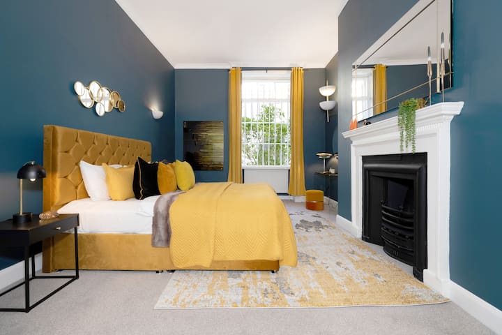 Oxford Circus On Ur Doorstep! CHIC BIG Family HOME