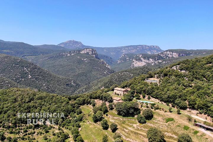 Gran masía aislada con piscina y vistas de ensueño gallery image 3
