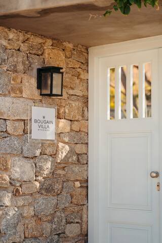 Bougain Villa • Private Pool & Stunning Sea View gallery image 5