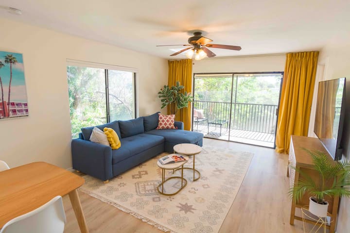 Tropical Beach Oasis - Coral - Merritt Island, FL