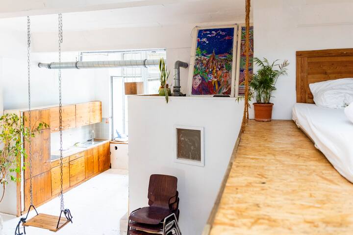 Feel free in a 140 sqm loft – party allowed! gallery image 3