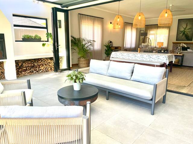 Secure, contemporary family home – pool & aircon gallery image 5