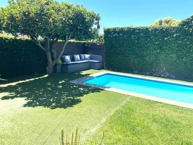 Secure, contemporary family home – pool & aircon gallery image 4