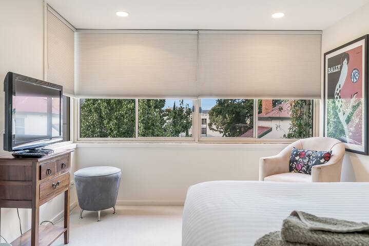 Salamanca Precinct Apartment gallery image 5