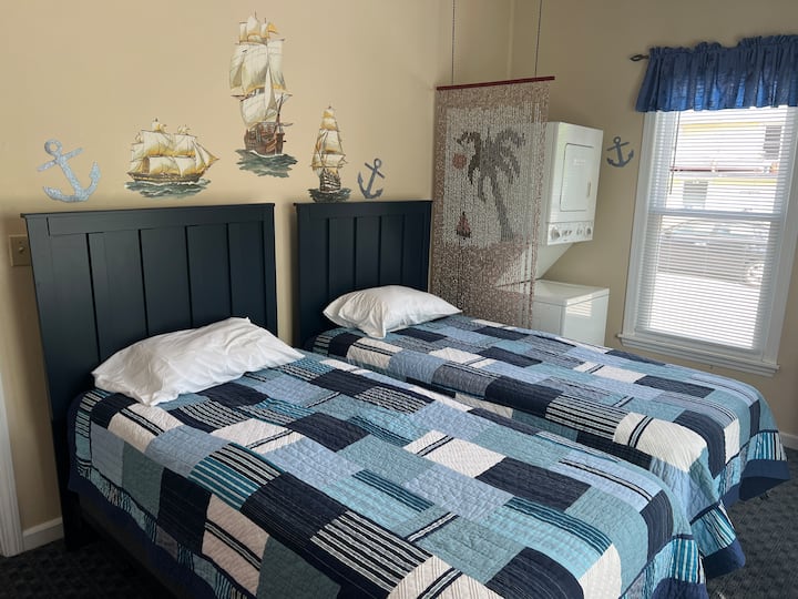 Chumba cha kulala cha 1 - Vitanda viwili vya mapacha, ghorofa ya 1