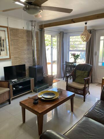 Constantia Lazy River, Arum cottage gallery image 2