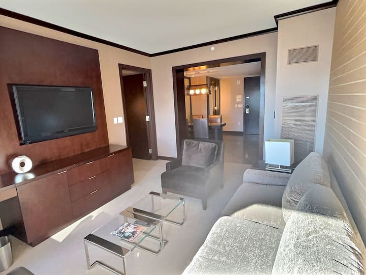 Jet Luxury Resorts 1br Suite At Vdara Condo Hotel - Las Vegas Strip, NV