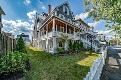 Unique, large property: close to the beach