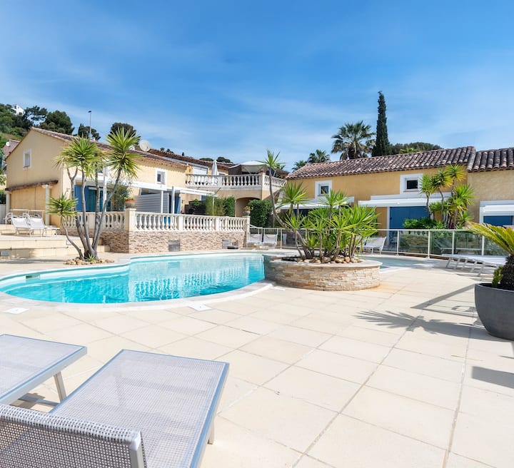 Villa Mitoyenne 40m² à 100m De La Mer - Les Issambres