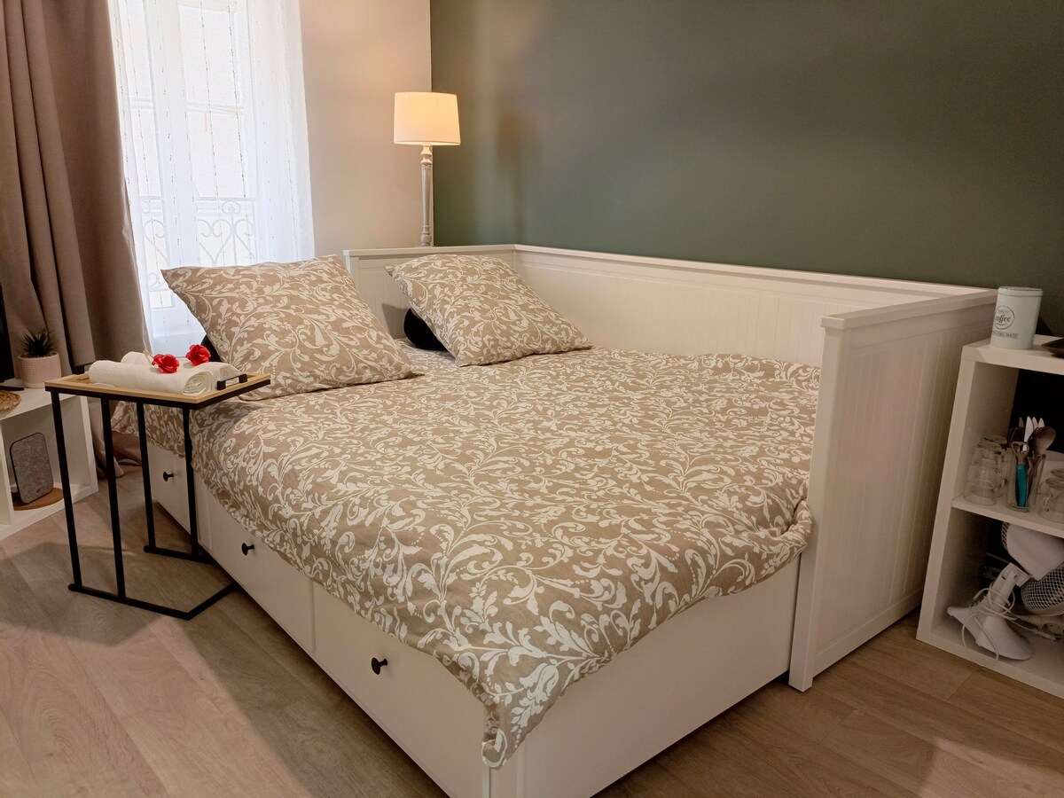 ropa de cama nueva abril de 2024. excelente t confort. 2 camas de 80x200