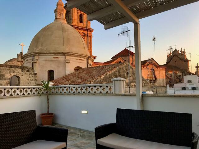 HelloApulia – Spacious Holiday Home with Terrace gallery image 2